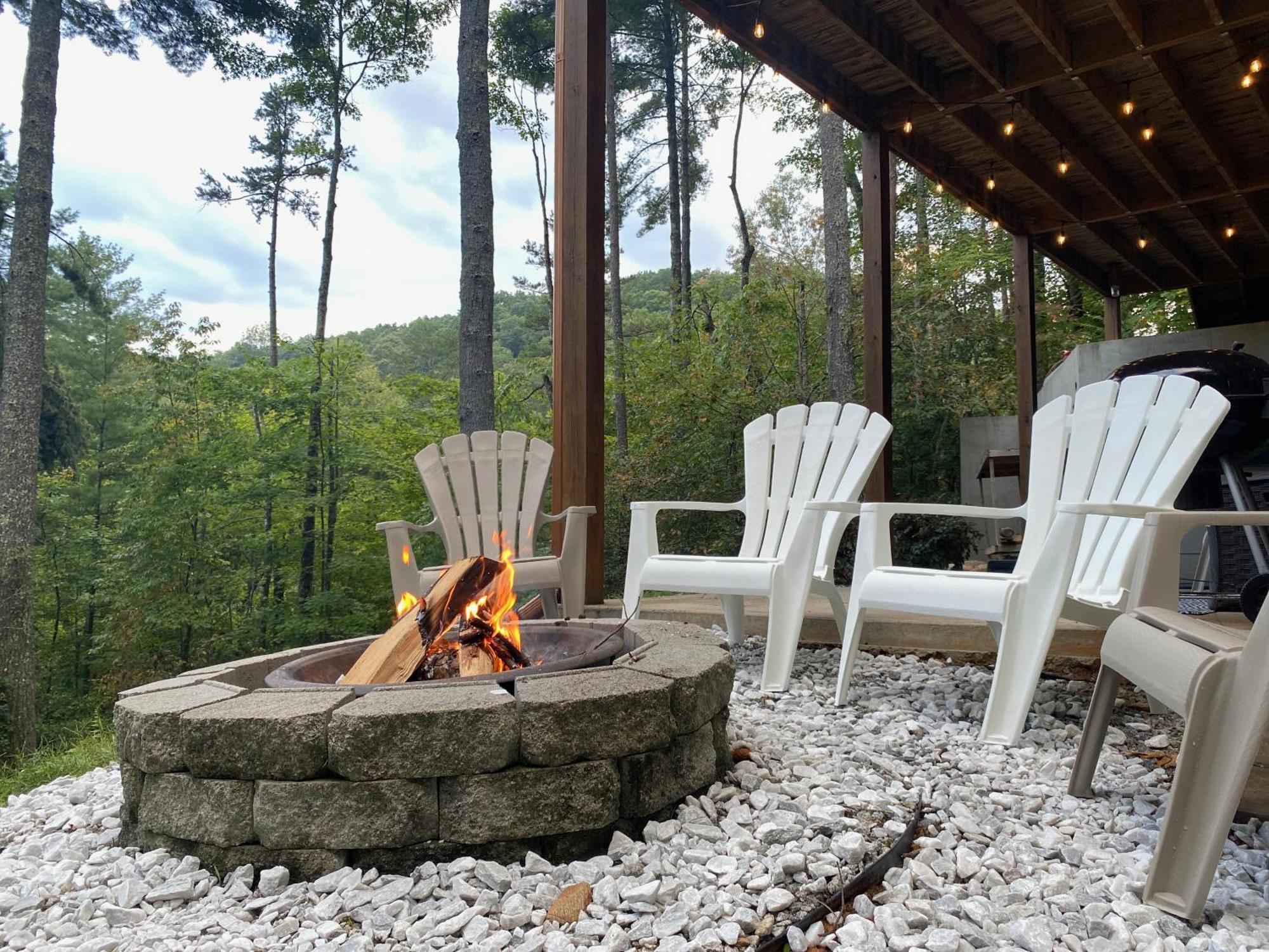 The Cozy Lazy Laurel With Year-Round Mountain Views, Hot Tub, Fire Pit Villa Cherry Log Exterior photo